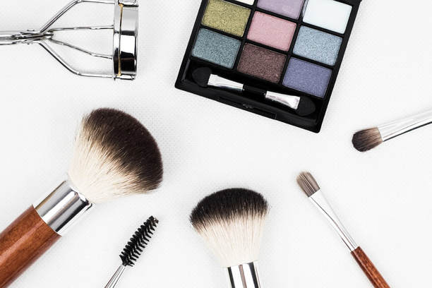 Healthy Makeup Products: Find the right products to improve your health